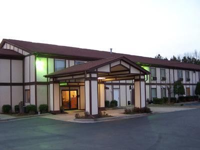 Americas Best Value Inn And Suites Albemarle Exterior photo