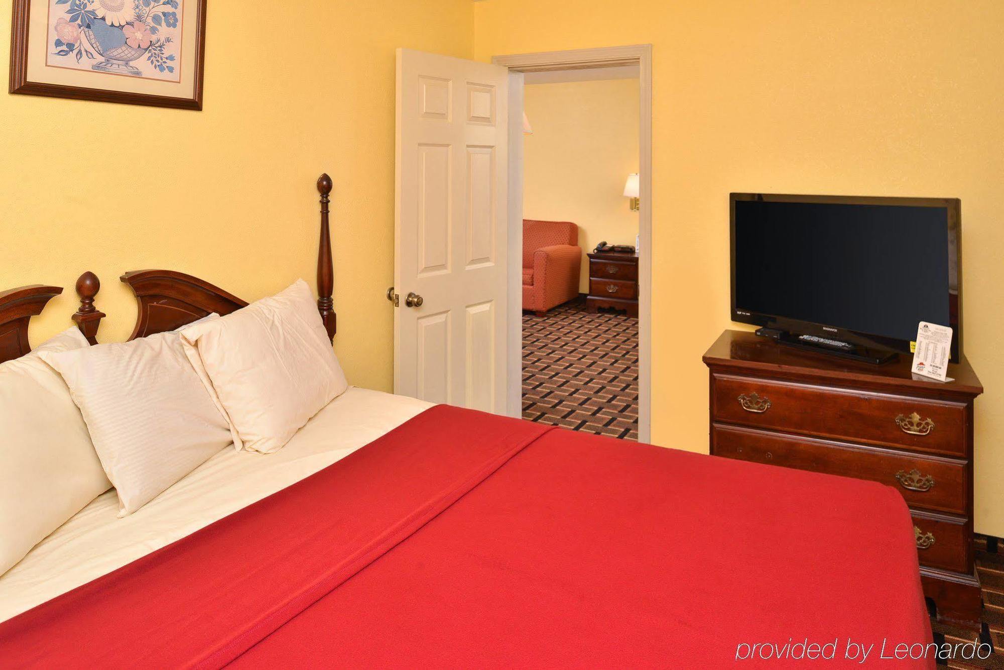 Americas Best Value Inn And Suites Albemarle Exterior photo